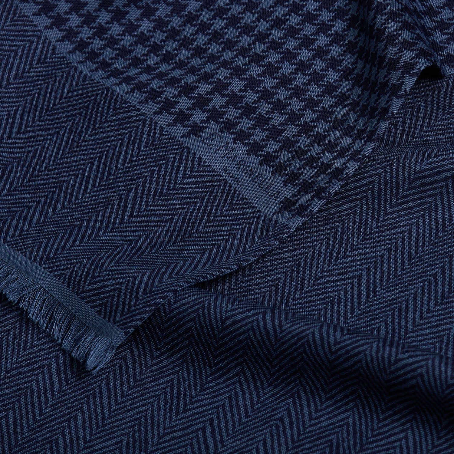 DARK BLUE WOOL AND SILK SCARF - Image 5