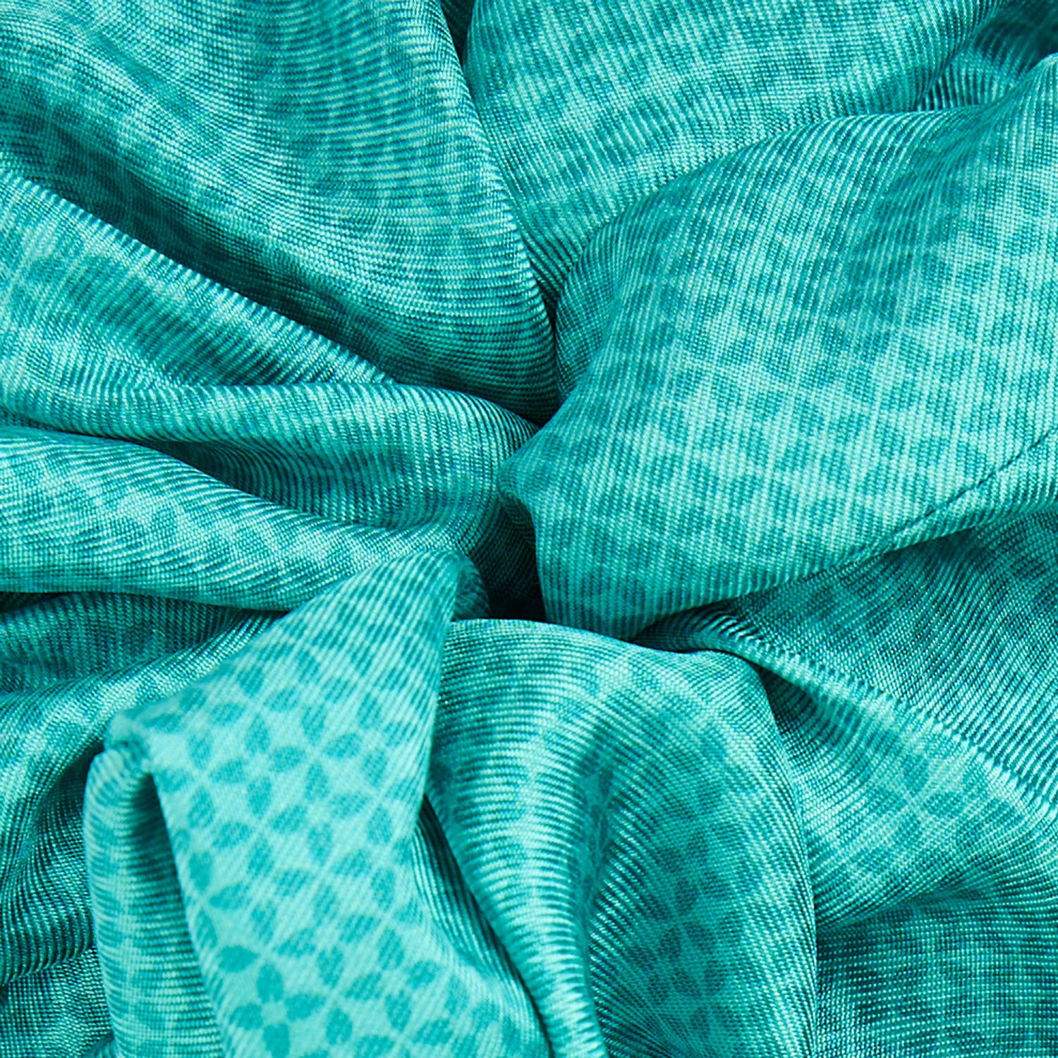 LIGHT GREEN SILK SCRUNCHIE - Image 3